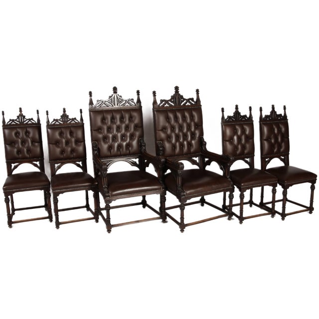 Age and Origin: The seating group is likely from the 19th/20th century and probably originates from England. Chair...