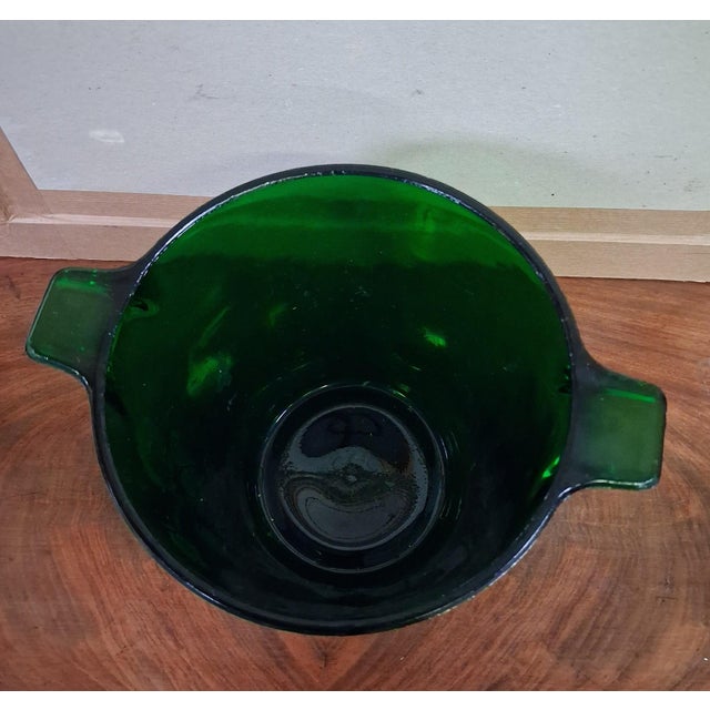 20th Century Anemones Champagne Bucket in Green Glass by Perrier-Jouët, 1970s, in Good conditions. Designed 1970 to 1979
