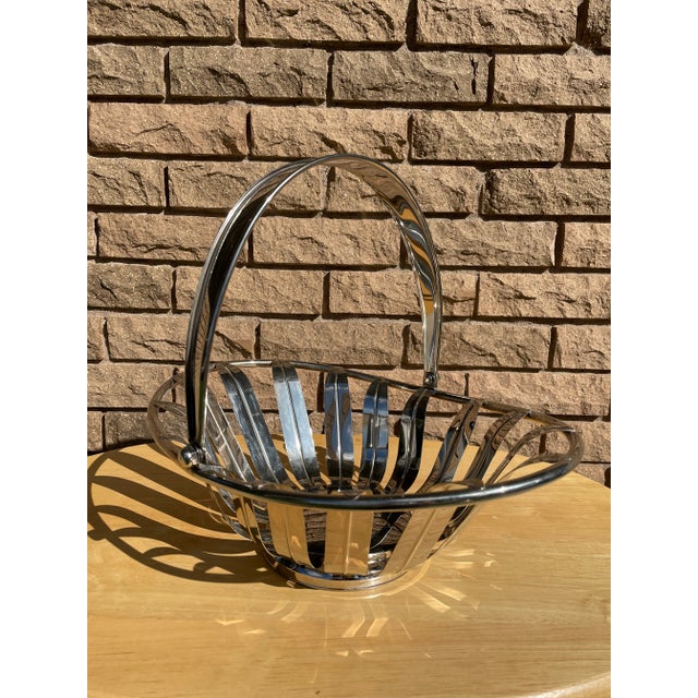 Mid-Century Modern Vintage Mid Century Modern Silver Plated Fruit Basket For Sale - Image 3 of 10