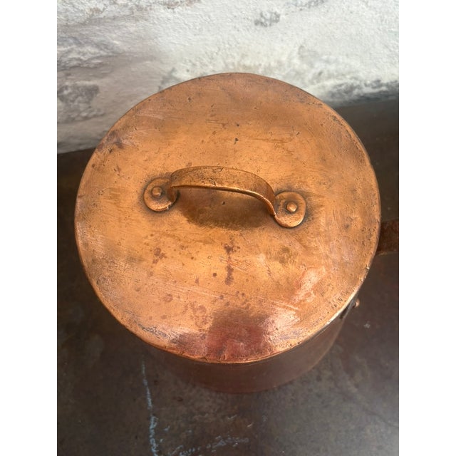 French Antique French Dovetailed Copper Saucepan With Iron Handle & Lid For Sale - Image 3 of 13