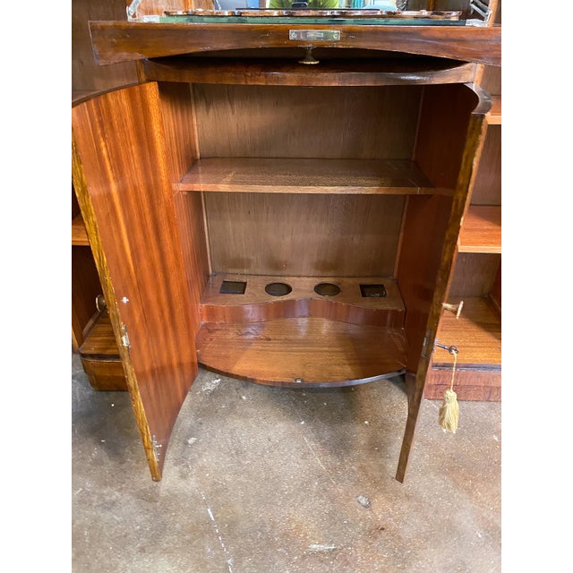 Wood English Cocktail Bar or Drinks Cabinet From the Art Deco Era For Sale - Image 7 of 18