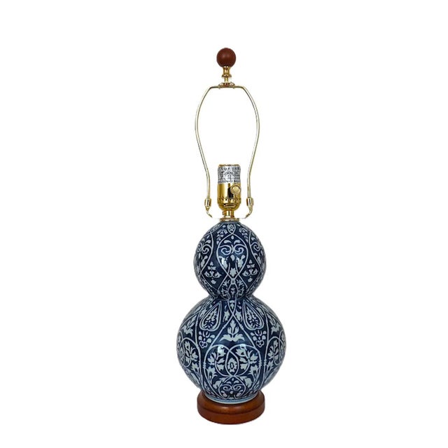 FREE SHIPPING ANYWHERE IN THE CONTINENTAL US! This is a fine pair of Ralph Lauren designer table lamps. Blue and white....