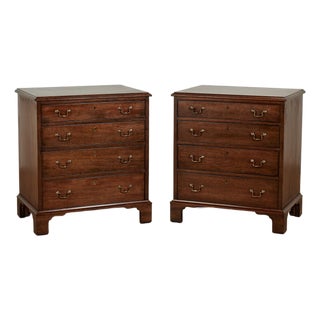 Vintage Pair of Chippendale Style Stands by Biggs For Sale