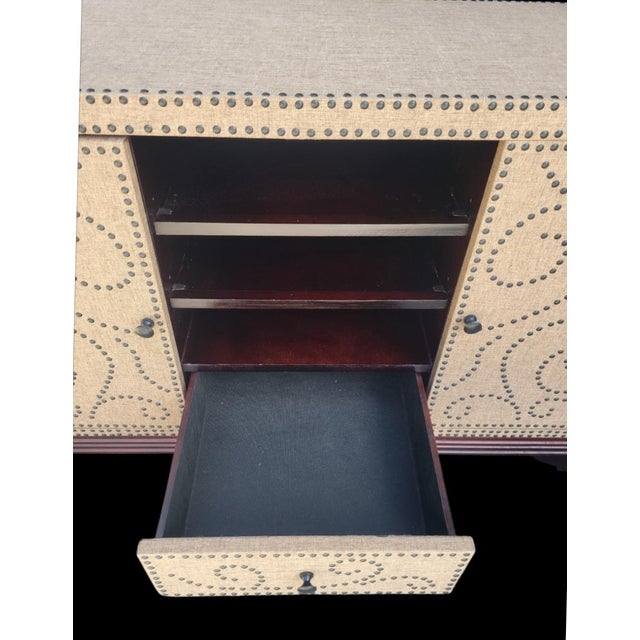 1990s Vintage Textured Tan Linen Covered Studded British Baker Style Colonial Storage Tv Stand Cabinet For Sale - Image 5 of 13