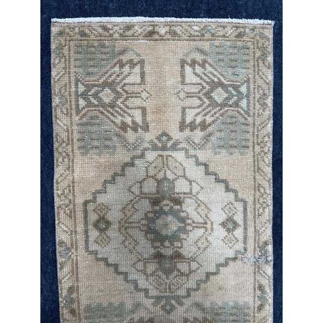 Turkish Yastik Rug 1'7" x 3' For Sale - Image 4 of 5