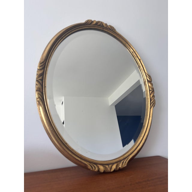 1940s Antique Oval Gilt Mirror in Carved Wood, 1940s For Sale - Image 5 of 8