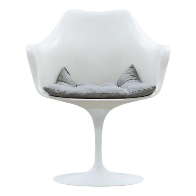 Tulip Armchair by Eero Saarinen for Knoll Inc. / Knoll International, 1970s For Sale