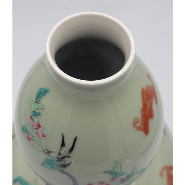 Asian Qing Dynasty Chinese Porcelain Double-Gourd Celadon Vase Qianlong Seal For Sale - Image 3 of 9