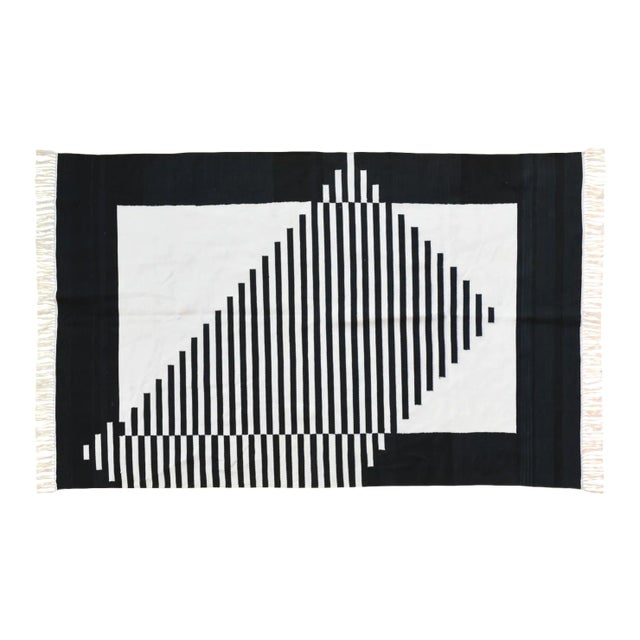 Isak Rug, 5x8, Black For Sale