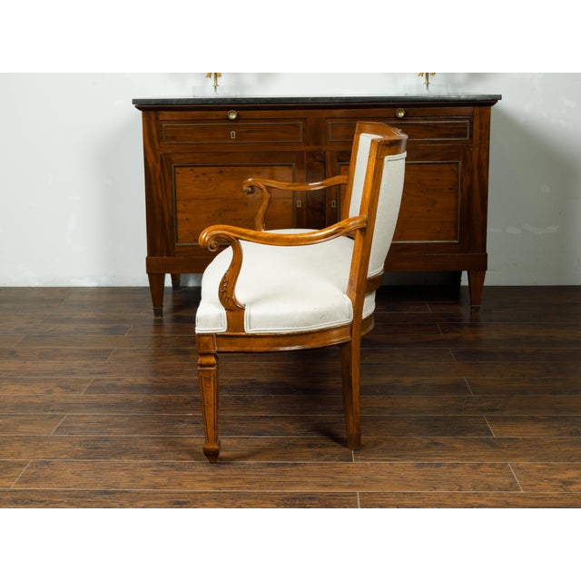 Italian Italian 19th Century Carved Walnut Upholstered Settee with Scrolling Arms For Sale - Image 3 of 9