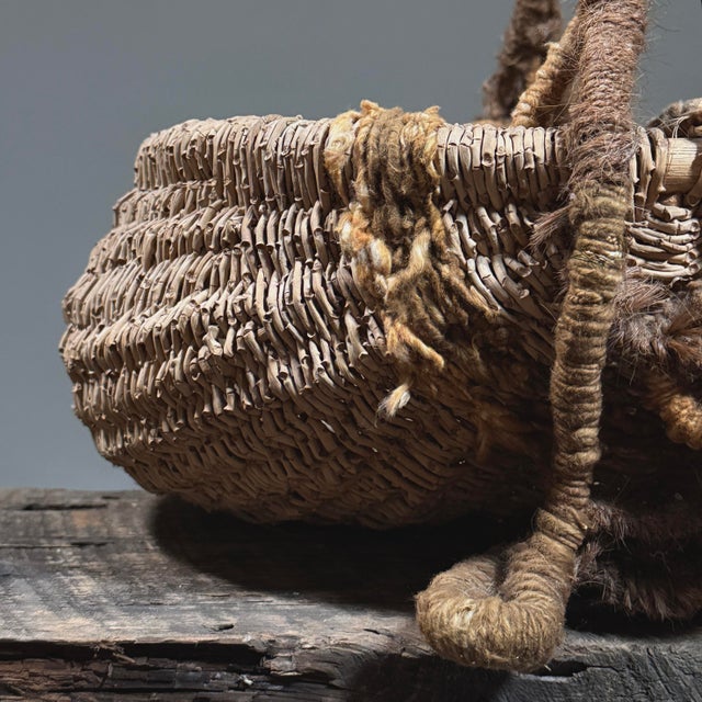 Tan Large Vintage Surrealist Folk Art Buttocks Basket With Driftwood and Yarn Handle For Sale - Image 8 of 11