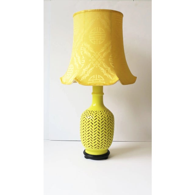 A very beautiful bright neon-ish yellow Chevron pattern ceramic table or desk lamp with coordinating yellow silk shade, in...