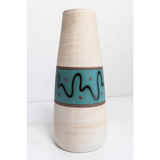 Scheurich vase, model 525-50, made of ceramic in West Germany in the 1950s. It is in very good condition and is quite...