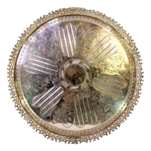 Silver Tray with Wire Rack, Geometric Engravings and Feet with Cut-Out Floral Motifs