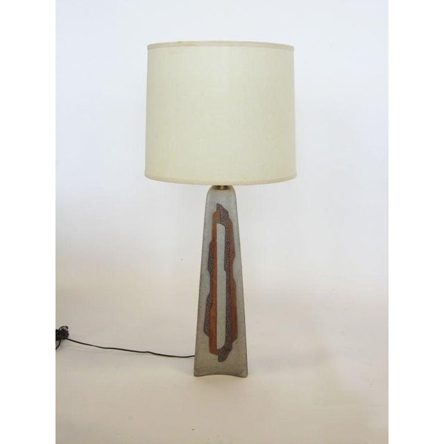 1900s Mid-Century Modern Rita Sargen Simon Ceramic Table Lamp For Sale In Chicago - Image 6 of 8