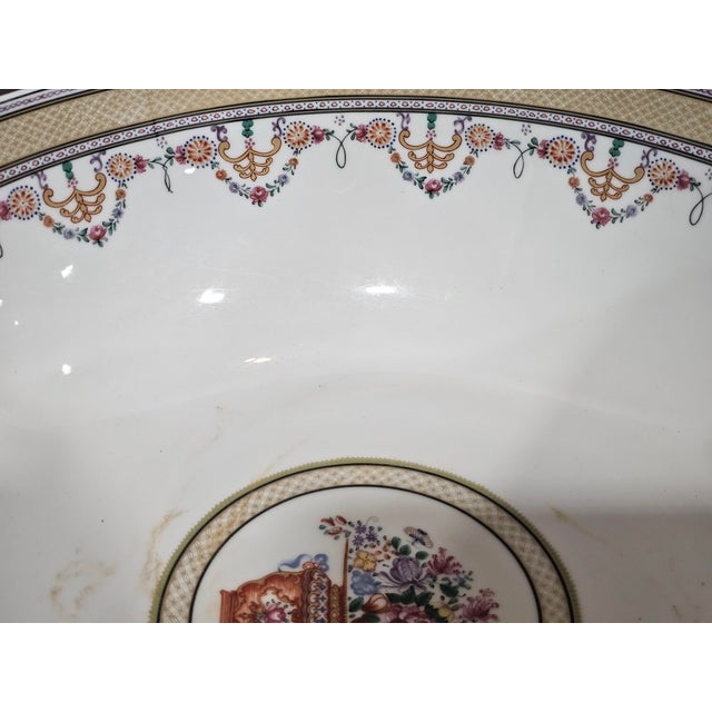 Mottahedeh Late 20th Century Mottahedeh Winterthur Reproduction Footed Hong Bowl, Large - 14 1/4" For Sale - Image 4 of 16