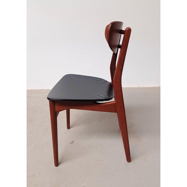1960s Restored Danish Dining Chairs in Teak, 1960s, Set of 4 For Sale - Image 5 of 17