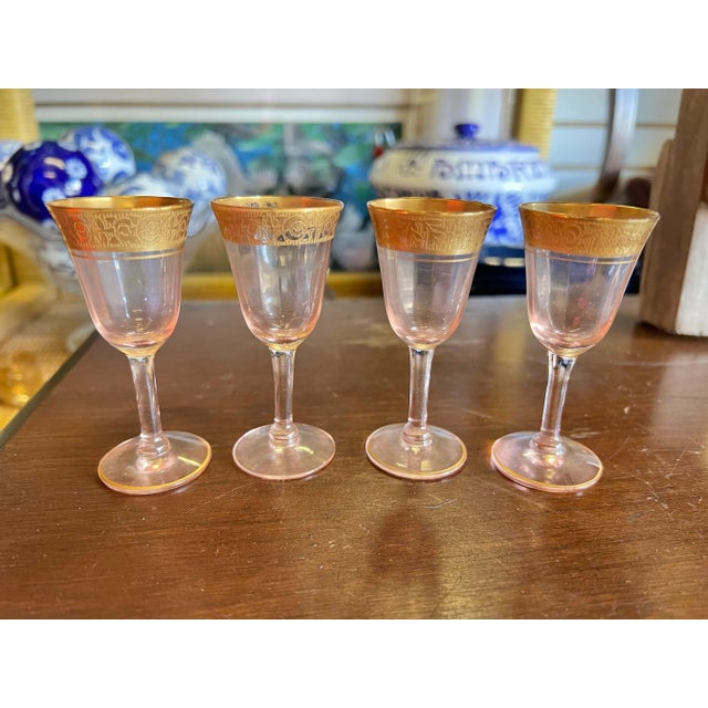 Early 20th Century Gold Rim Pink Glass Cordial Stemmed Glasses - Set of 4 For Sale - Image 4 of 7