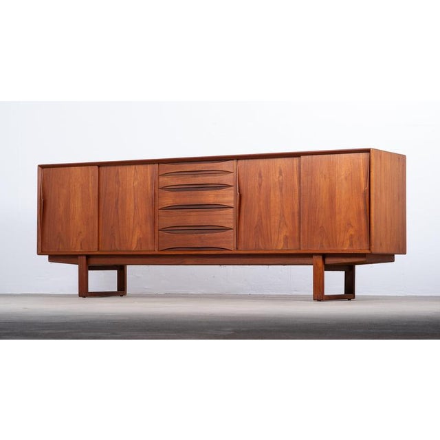 Danish Teak Sideboard by Arne Vodder for Skovby Møbelfabrik, 1960s For Sale - Image 4 of 13