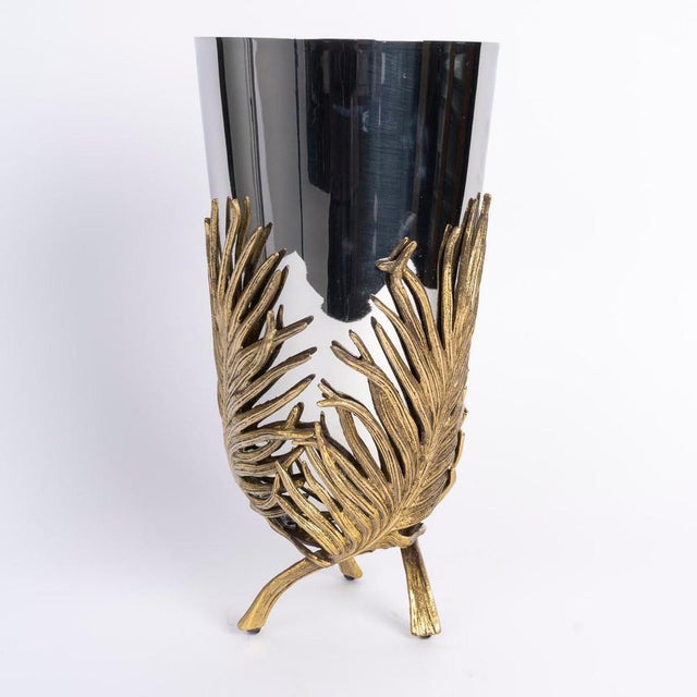 Modern Chrome- and Gold-Plated Metal Vase with Palm Leaf Motif, 20th Century For Sale - Image 3 of 5