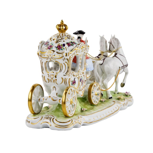 20th Century Romantic Porcelain Composition with Carriage from Dresden For Sale - Image 5 of 9