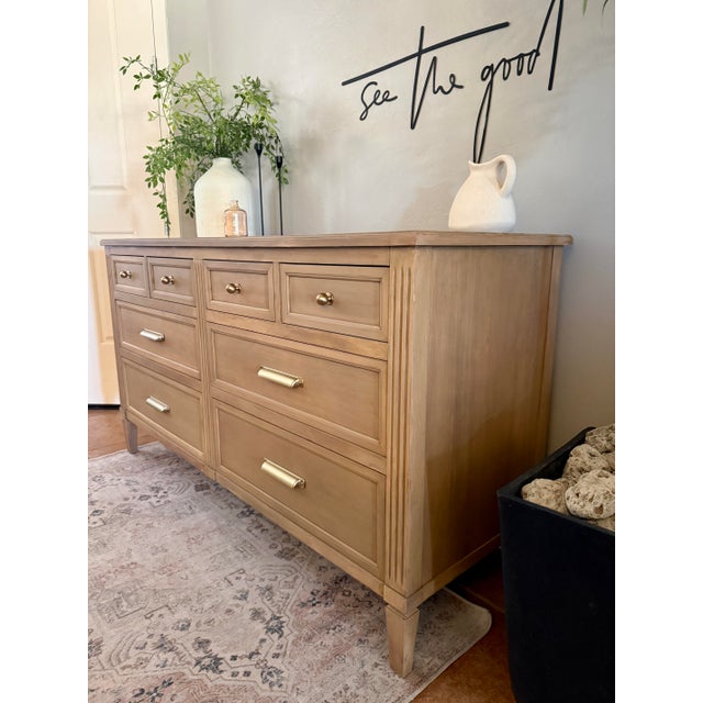 Wood Henredon : Beautifully Refinished Vintage 8-Drawer Dresser For Sale - Image 7 of 8
