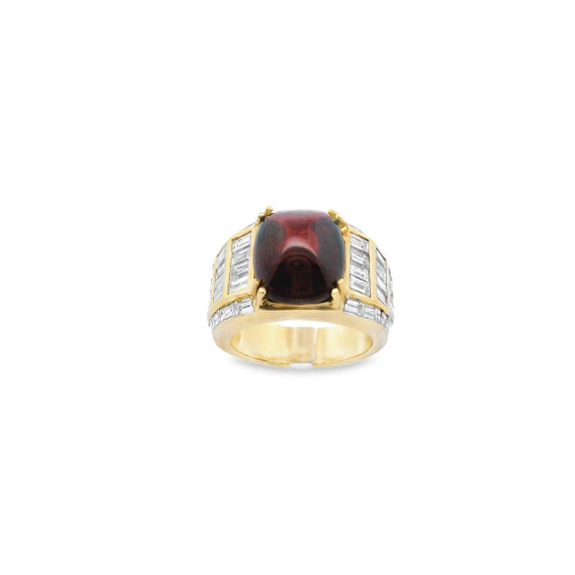 Contemporary 1990s 18k Yellow Gold Red Garnet and Diamond Statement Ring, Size 6 For Sale - Image 3 of 10