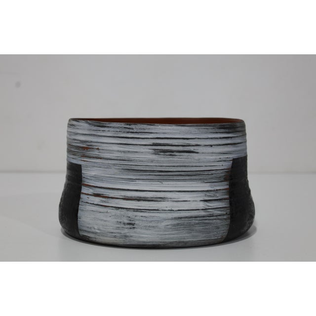 Kathy Erteman Studio Pottery Vessel, 2006 For Sale - Image 12 of 12
