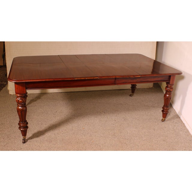 lovely dining room table from the first part of the 19th century from the William IV period in solid mahogany Rectangular...