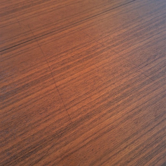 Two very light streaks on the surface, see photos. This piece has an attribution mark, I am sure that it is completely...