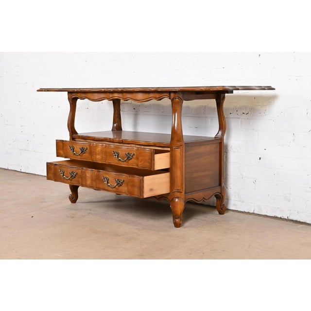 Wood Thomasville French Provincial Louis XV Pecan Buffet Server or Bar Cabinet, Circa 1970s For Sale - Image 7 of 12
