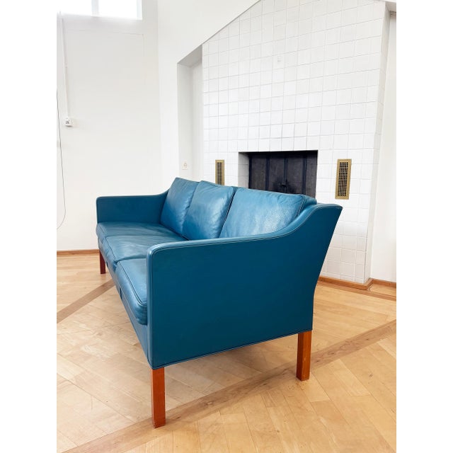 1970s Attributed to Børge Mogensen 2323 3-seat Petrol Blue Deep Teal Bison leather sofa Fredericia For Sale - Image 11 of 14