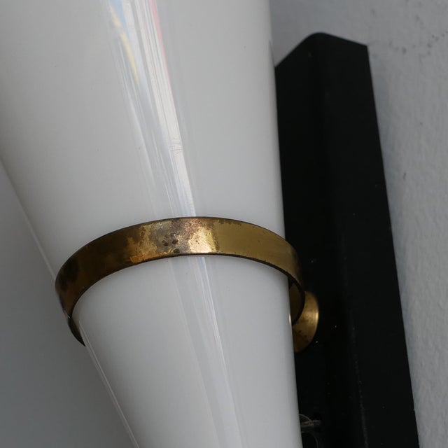 Wall Light in Acrylic Glas and Brass, 1950, Set of 2 For Sale - Image 4 of 11