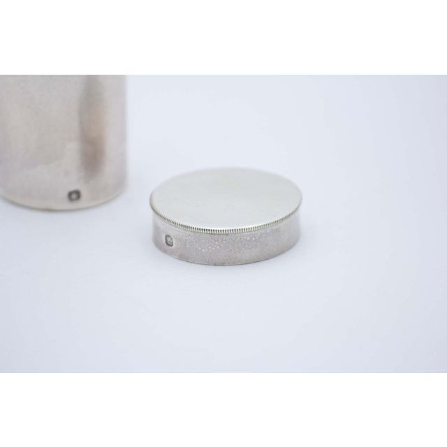 Silver Coin Purse with Stripe For Sale - Image 4 of 5