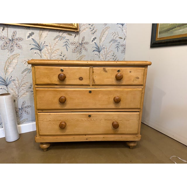 19th Century Pine Chest of Drawers For Sale - Image 4 of 12