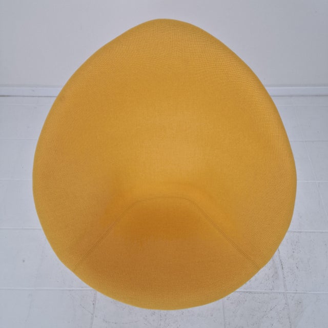Yellow Large Globe Chair by Pierre Paulin for Artifort, 1960s For Sale - Image 8 of 13