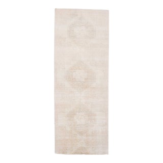 1970s Vintage Handmade Wool Cotton Turkish Light Cream Area Rug For Sale