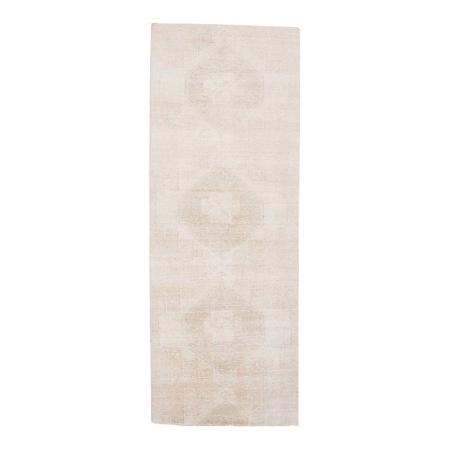 1970s Vintage Handmade Wool Cotton Turkish Light Cream Area Rug For Sale