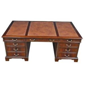 Traditional Huge Partners Desk