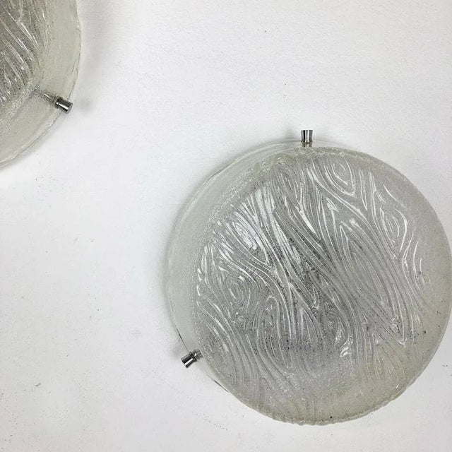 1970s Ice Glass Sconces in the style of Kalmar, Germany, 1970s, Set of 2 For Sale - Image 5 of 18