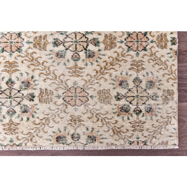 Vintage Turkish Rug in Wool For Sale - Image 8 of 11