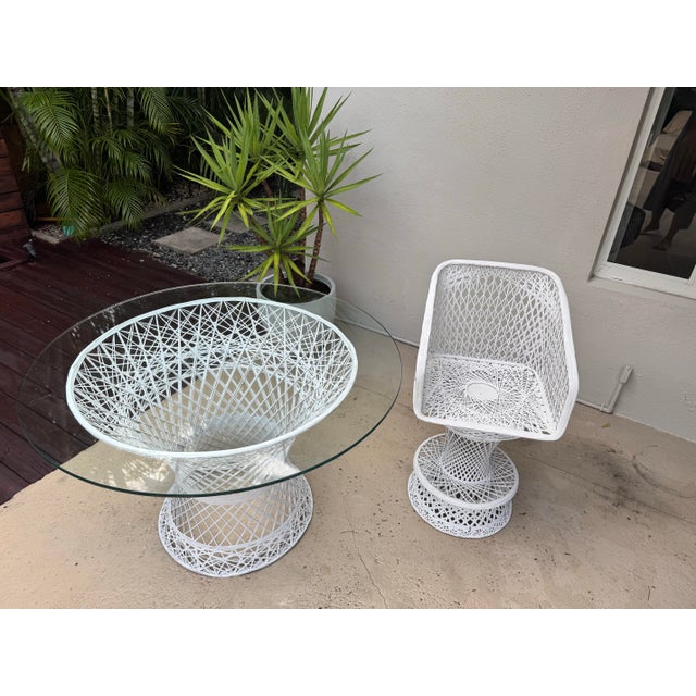 1950s Russell Woodard Spun Fiberglass Patio Set - Dining Table & Chair, 2 Pieces For Sale In Miami - Image 6 of 9