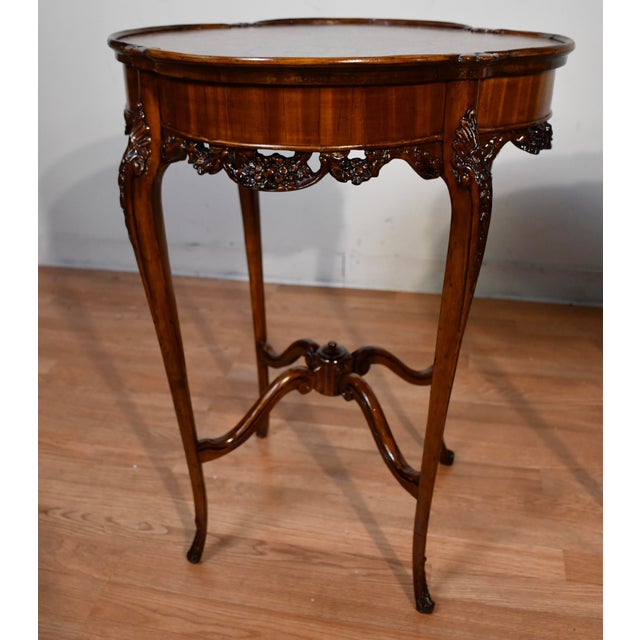 1920s Antique French Louis XV Satinwood Inlaid Pair of Side Tables / End Tables For Sale - Image 11 of 18