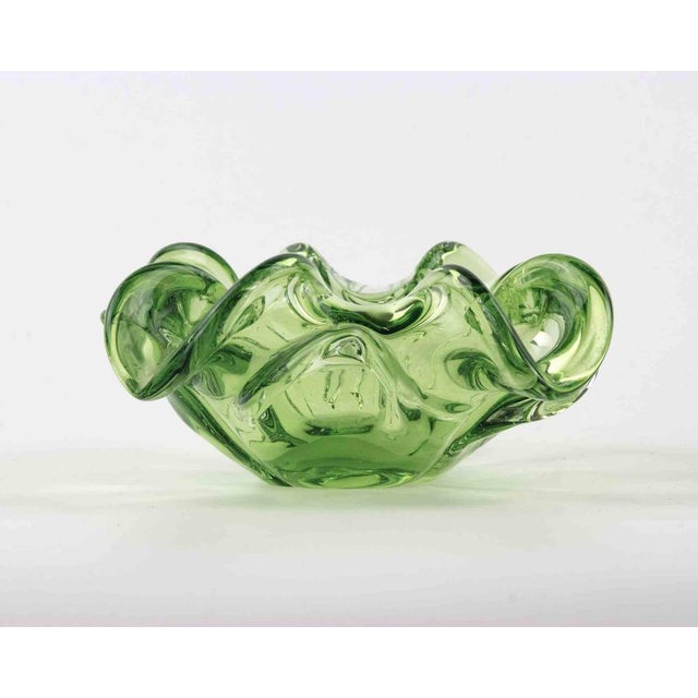 Vintage Murano Green Glass Ashtray, realized in Italy in 1970s. Excellent condition.