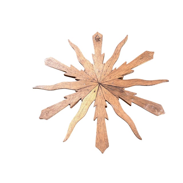 European Wooden Dove Sunburst the Holy Spirit 15.25" Diameter For Sale - Image 4 of 8