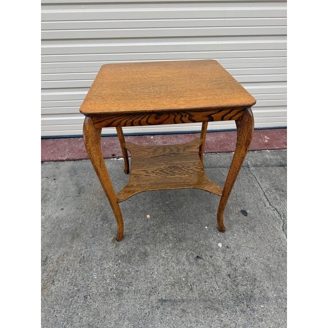 Antique Victorian Style Tiger Oak Square 2 Tier Side Table With Glass Top. For Sale - Image 4 of 11