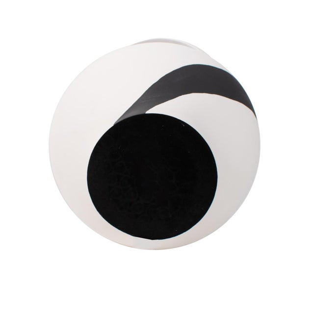 Rapsie Black and White Vase- Short For Sale In Chicago - Image 6 of 11