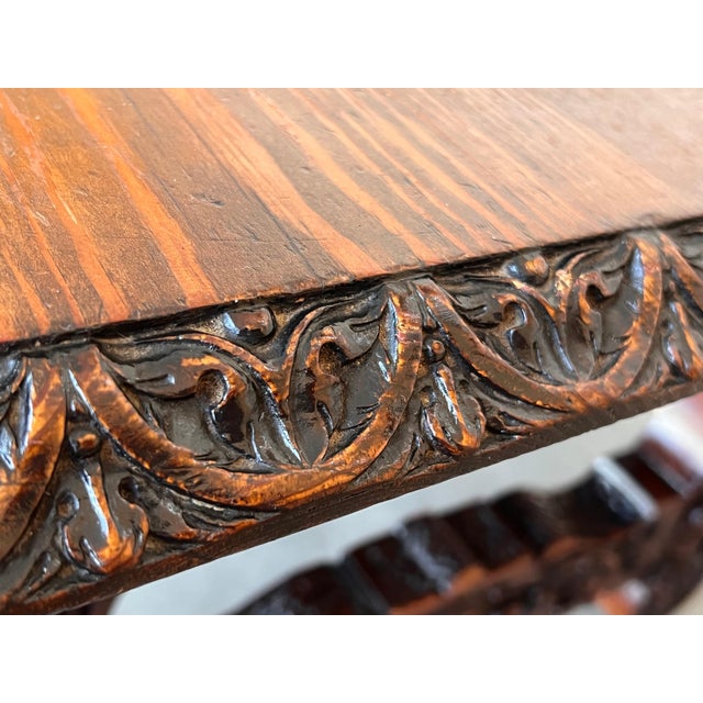 19th Spanish Carved Walnut Renaissance Center or Coffee Table For Sale - Image 14 of 18