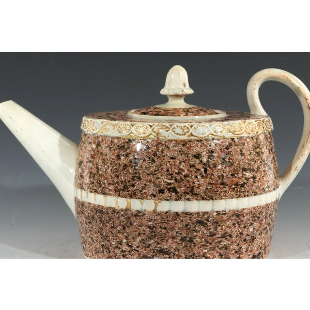 English Staffordshire Pearlware Pottery Surface Agate Teapot With Acorn Finial For Sale - Image 3 of 9