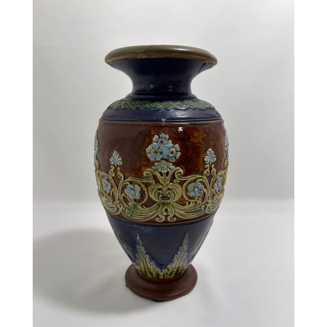 Antique Doulton Lambeth Stoneware Vase – England, Late 19th Century For Sale In Dallas - Image 6 of 10
